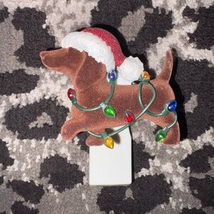 B&BW Christmas dog Wallflower.